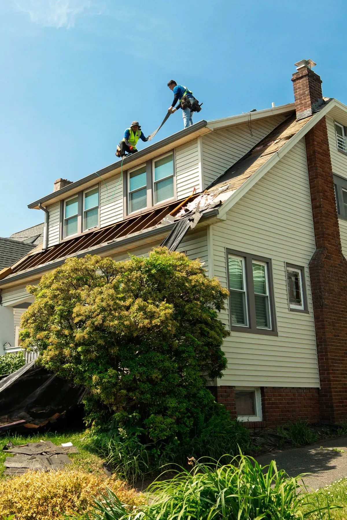 Roof replacement by American Roofing Pros near Downe, NJ
