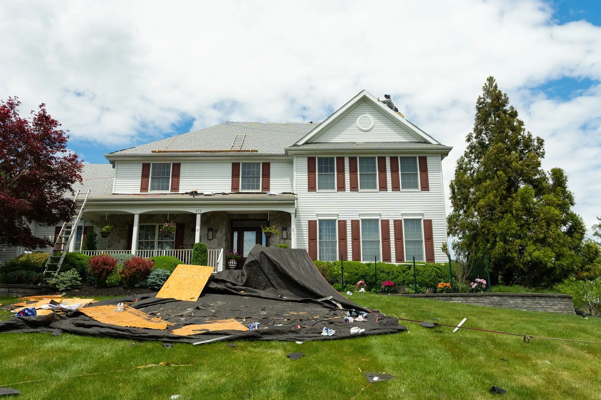 Tear-off by American Roofing Pros near Closter, NJ