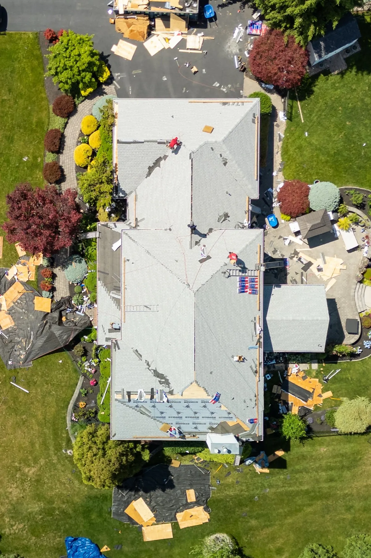 Tear-off by American Roofing Pros near Downe, NJ